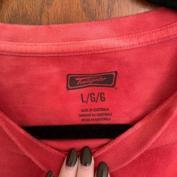 Tailgate Bug’s Bunny Men’s Tie-Dye Graphic Tee - Picture 5 of 6